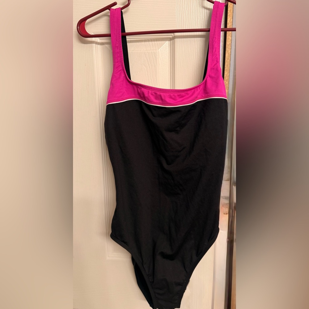 Cole of California Black Women's One Piece Swimsuit